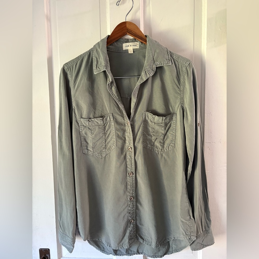 Cloth & Stone Sage Green Button Down